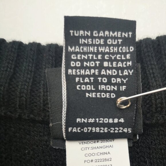 Disney Tim Burton's "The Nightmare Before Christmas Men's Size Medium Sweater - Picture 5 of 8